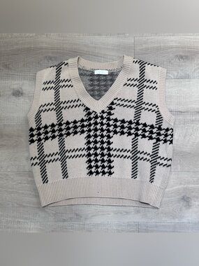 Oak + Fort Plaid Sweater Vest